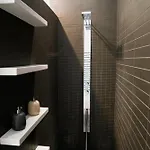 Elegant Modern In Olive Grove וילה Surano