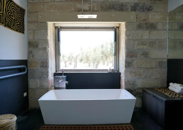 Elegant Modern In Olive Grove ヴィラ *
