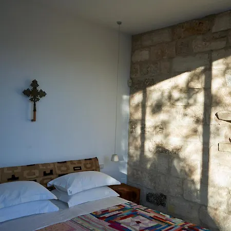 Vila Elegant Modern In Olive Grove *