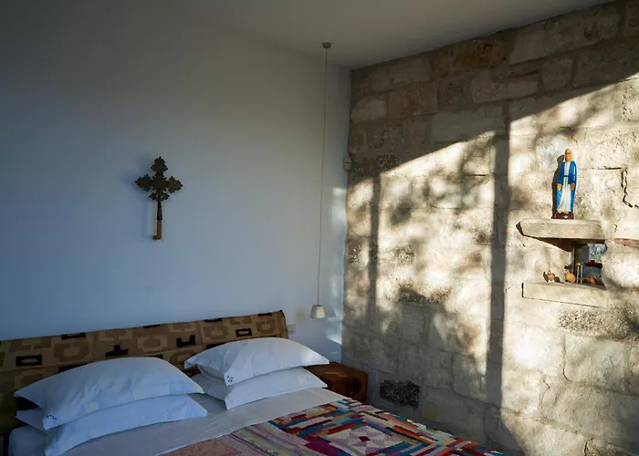 Villa Elegant Modern In Olive Grove *