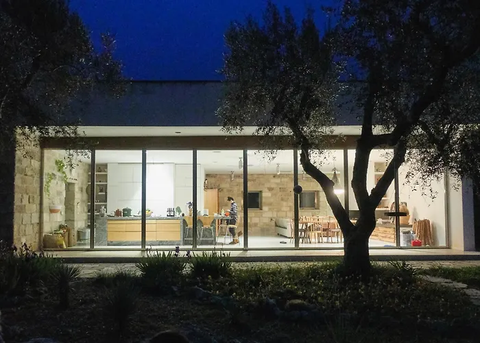 Villa Elegant Modern In Olive Grove *