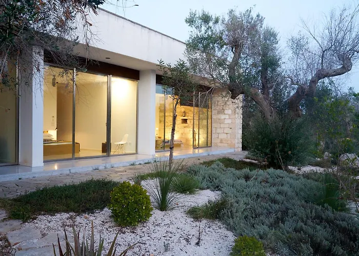 Elegant Modern In Olive Grove * Surano